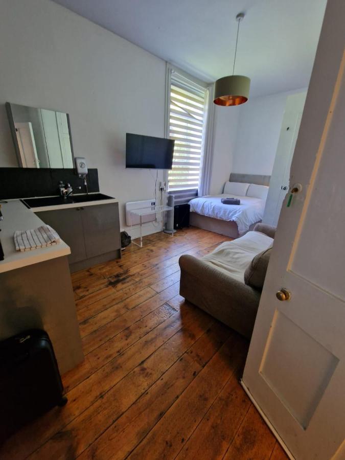 Apartamento 4 Quiet Compact Studio With Garden View - Best Location - Comfortable - Quiet Brighton Exterior foto